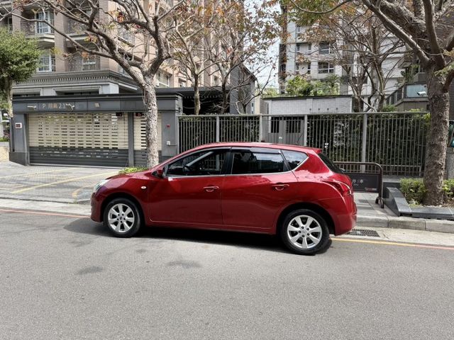 2015年NISSAN 1.6 TIIDA 僅跑9.5萬公里 全原廠保養  第2張相片