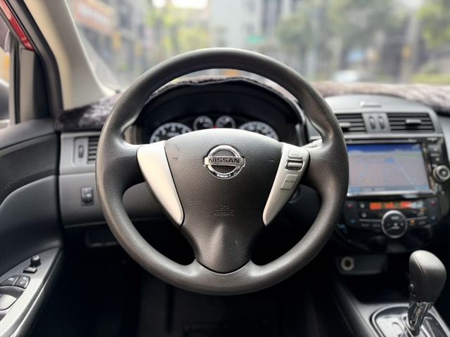 2015年NISSAN 1.6 TIIDA 僅跑9.5萬公里 全原廠保養  第10張相片