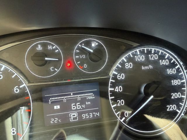 2015年NISSAN 1.6 TIIDA 僅跑9.5萬公里 全原廠保養  第12張相片