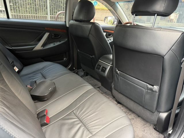 2011年TOYOTA 2.4 CAMRY 僅跑5萬公里 原版件  第11張相片