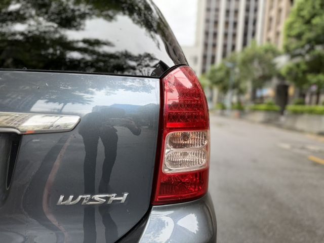 2005年TOYOATA WISH 雙天窗 電動椅 循跡 便宜賣了  第6張相片