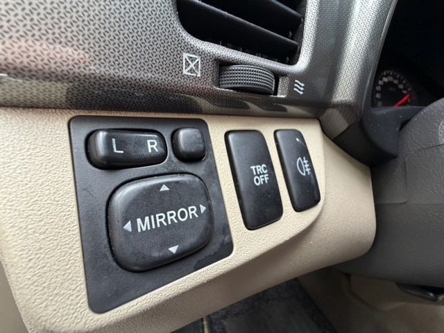 2005年TOYOATA WISH 雙天窗 電動椅 循跡 便宜賣了  第11張相片