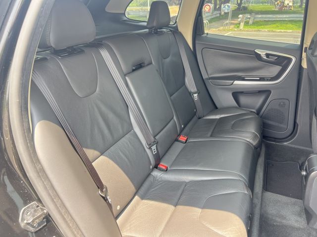 2011年VOLVO XC60 T5 僅跑9.2萬公里  第9張相片