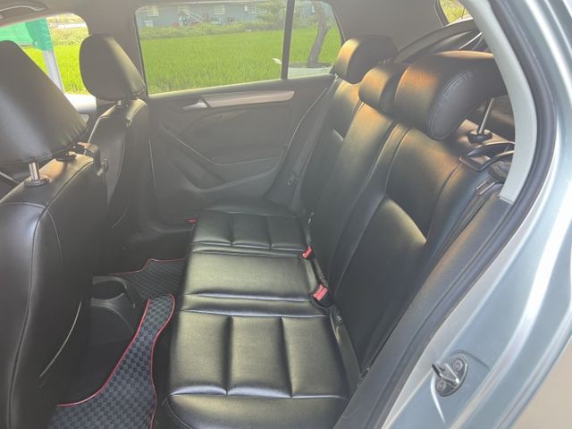 2010年福斯GOLF 1.6 僅跑14萬公里  第10張相片