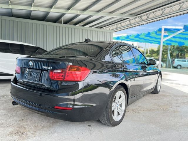 2012年BMW 2.0 320I 總代理 原版件 僅跑11萬公里  第4張相片