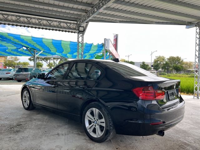 2012年BMW 2.0 320I 總代理 原版件 僅跑11萬公里  第6張相片