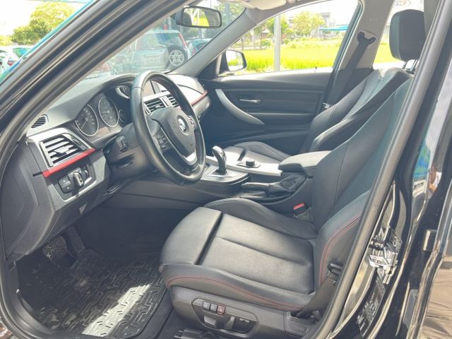 2012年BMW 2.0 320I 總代理 原版件 僅跑11萬公里  第7張相片