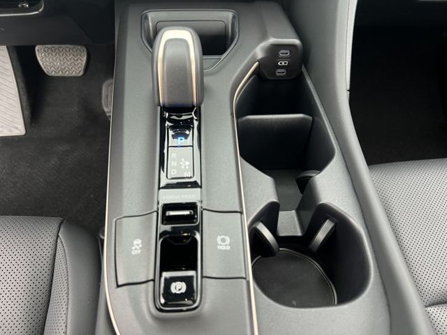 2024年TOYOTA Crown CROWN 2.4  4WD皇家版 2萬多公里  第15張相片