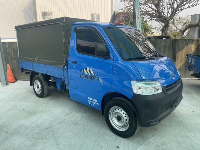 2024年TOYOTA 1.5 TOWN ACE 僅跑2萬公里 原廠保固中  第1張相片