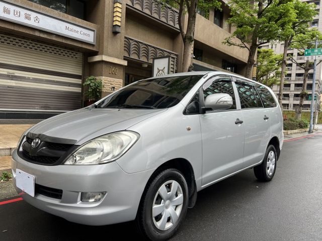 2015年TOTOTA 2.0 INNOVA 車況超優  第3張相片
