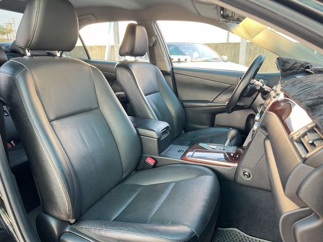 2012年TOYOTA 2.0 CAMRY  僅跑10萬公里 全車原版件 車庫車 車況超優  第9張相片