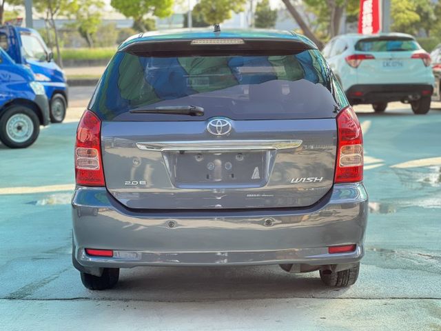 2005年TOYOATA WISH 雙天窗 電動椅 循跡 便宜賣了  第4張相片