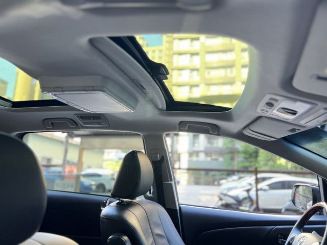 2017年TOYOTA 2.4 PREVIA 豪華版 雙電動滑門  第13張相片
