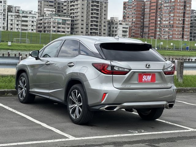 2017年LEXUS 2.0 RX200T 頂級版  第6張相片