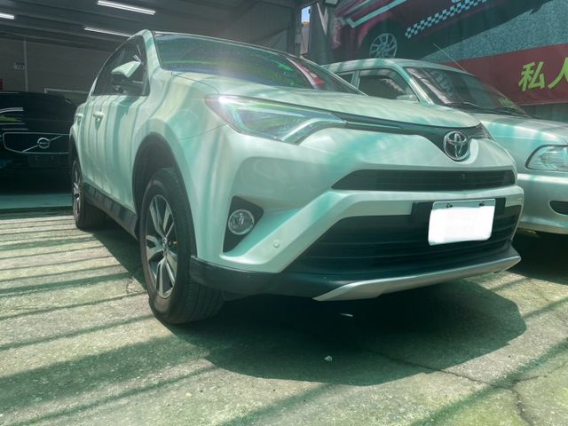 2016年TOYOTA 2.0 RAV4  原版件 安卓機 環景影像 電動椅 LED頭燈  第1張相片