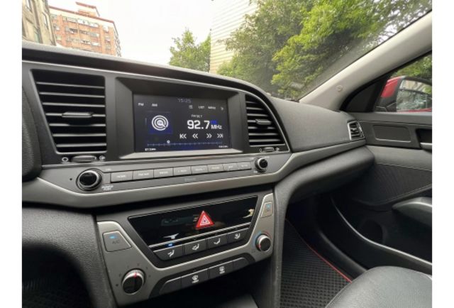 現代 2019年 ELANTRA 1.6 豪華版 一手車  第9張相片