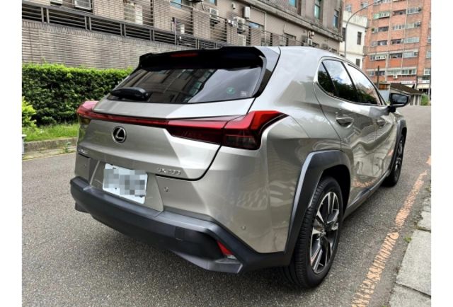 LEXUS 2020年 UX200 菁英PLUS版 一手里程3萬 原廠保養紀錄  第4張相片