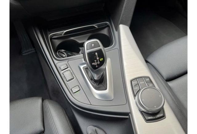BMW 總代理 320I SPORT LINE 一手里程8萬 認證車  第14張相片
