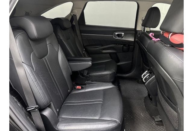 Kia SORENTO  第8張相片