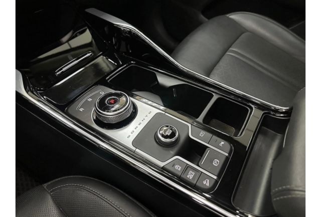 Kia SORENTO  第14張相片