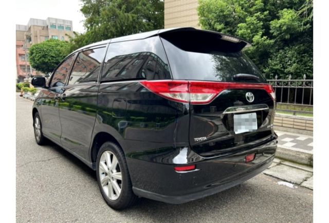 Toyota PREVIA  第2張相片