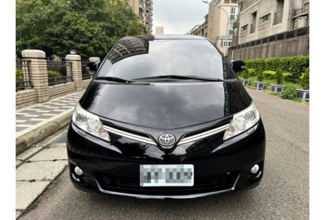 Toyota PREVIA  第6張相片