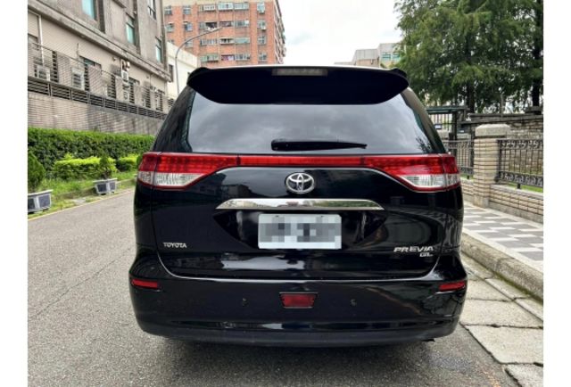 Toyota PREVIA  第7張相片