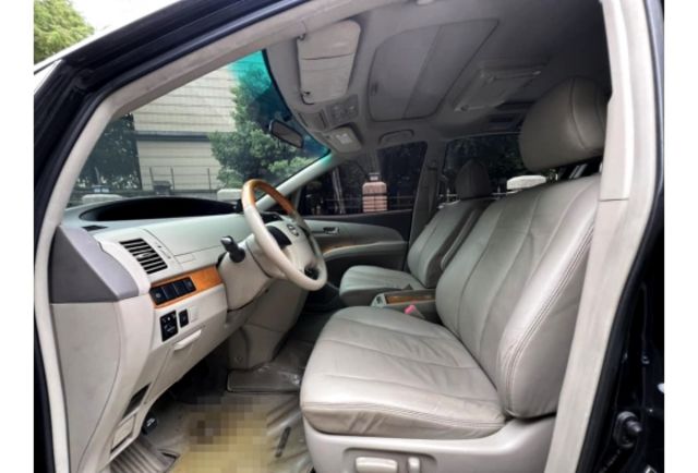Toyota PREVIA  第8張相片