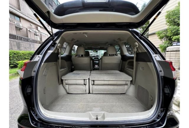 Toyota PREVIA  第14張相片