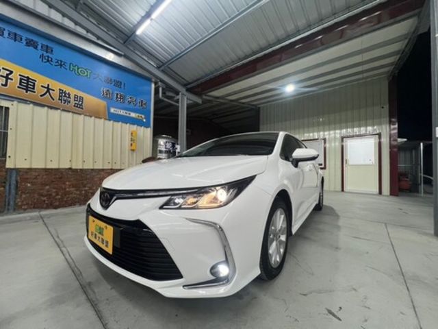TOYOTA豐田 ALTIS  第3張相片