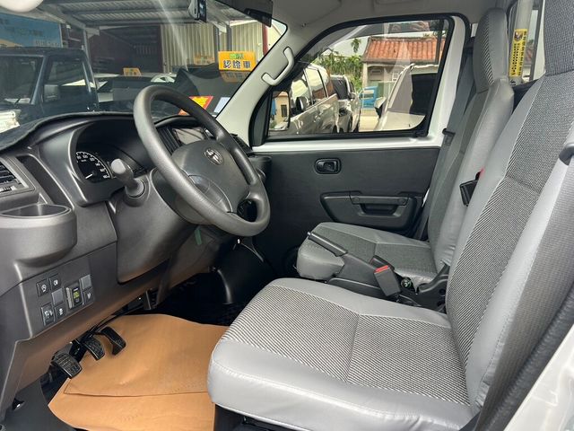 TOYOTA豐田 TOWN ACE  第7張相片