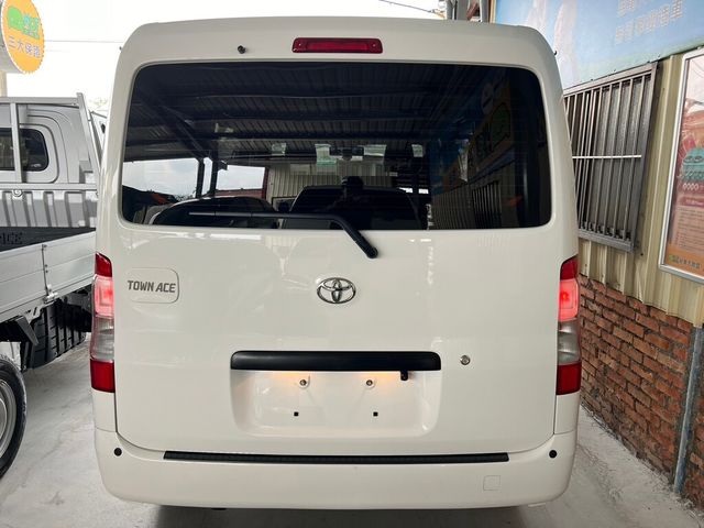 TOYOTA豐田 TOWN ACE  第4張相片