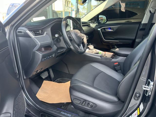 TOYOTA豐田 RAV4  第7張相片