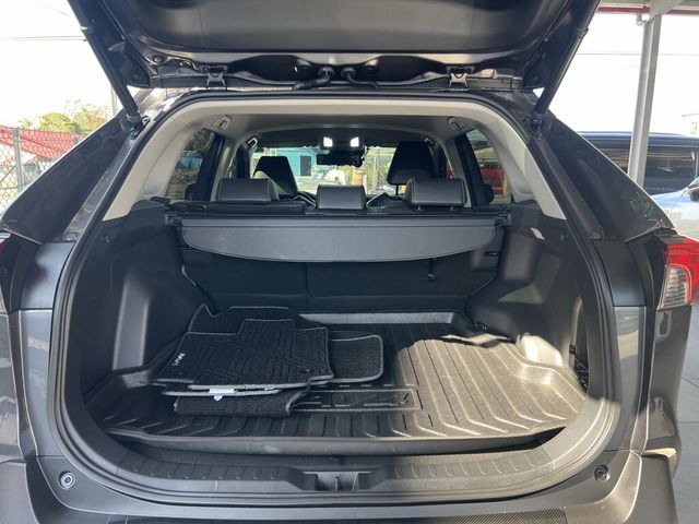 TOYOTA豐田 RAV4  第9張相片