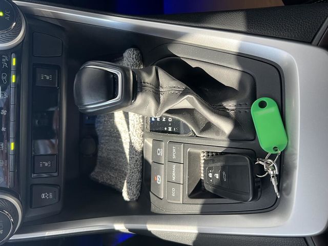 TOYOTA豐田 RAV4  第14張相片