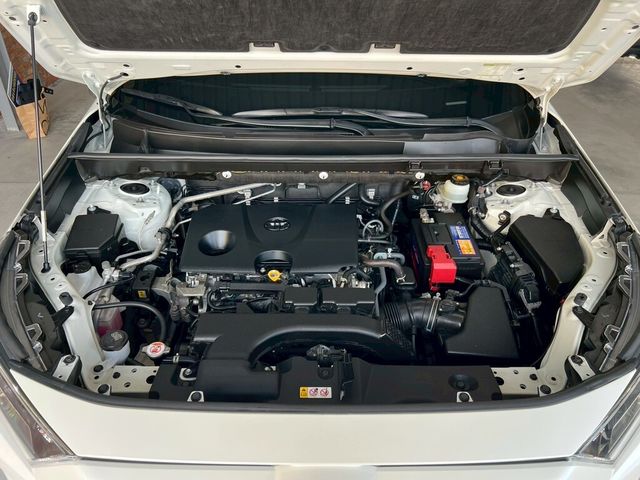 TOYOTA豐田 RAV4  第6張相片