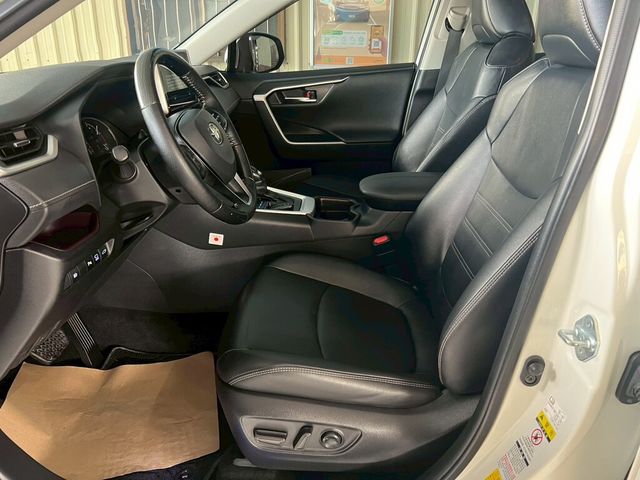 TOYOTA豐田 RAV4  第7張相片