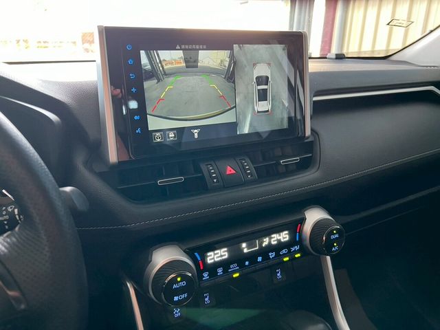 TOYOTA豐田 RAV4  第12張相片