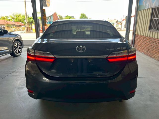 TOYOTA豐田 ALTIS  第4張相片