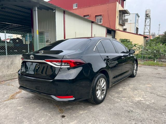TOYOTA豐田 ALTIS  第2張相片