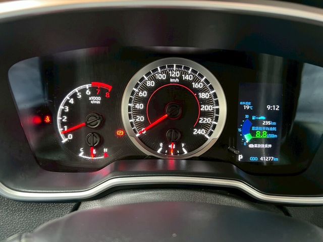 TOYOTA豐田 ALTIS  第11張相片