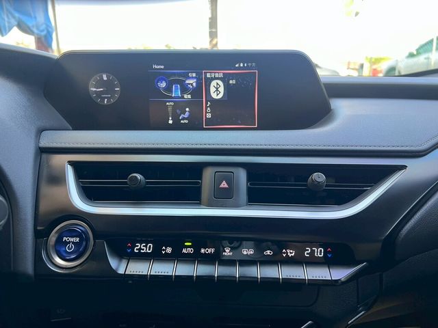LEXUS凌志 UX250H  第12張相片