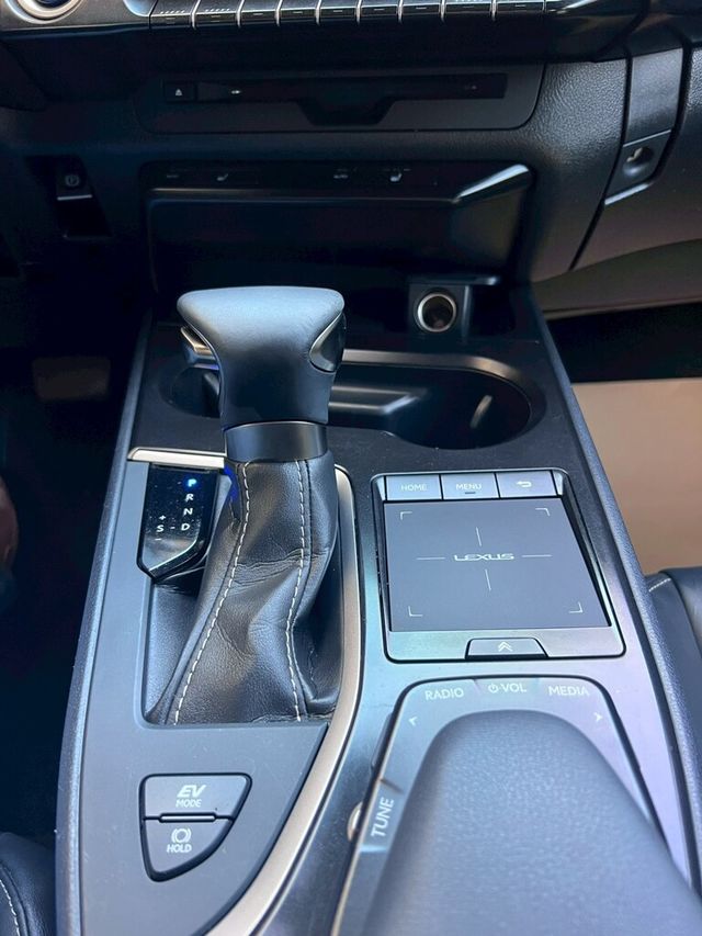 LEXUS凌志 UX250H  第13張相片