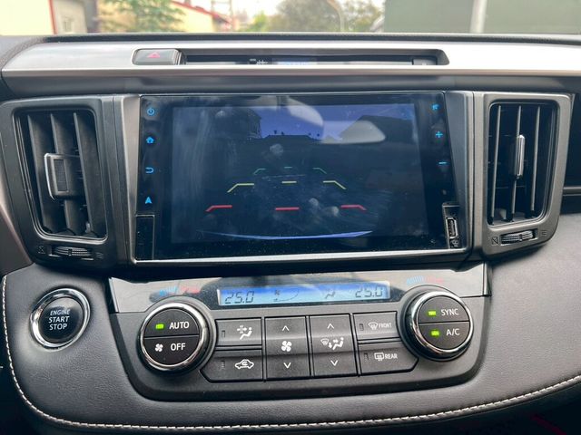 TOYOTA豐田 RAV4  第11張相片