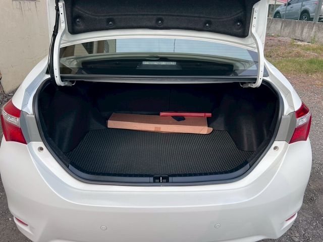 TOYOTA豐田 ALTIS  第7張相片