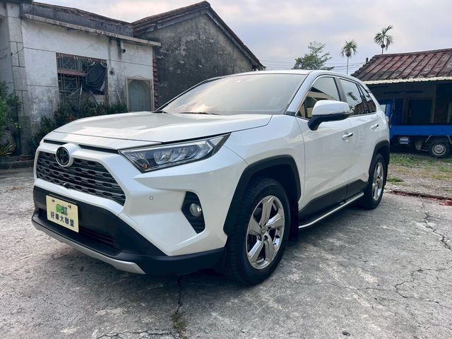 TOYOTA豐田 RAV4  第1張相片