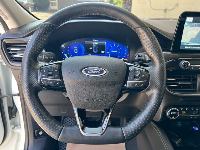 FORD福特 KUGA  第10張相片