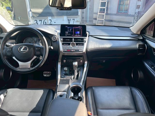 LEXUS凌志 NX300  第5張相片