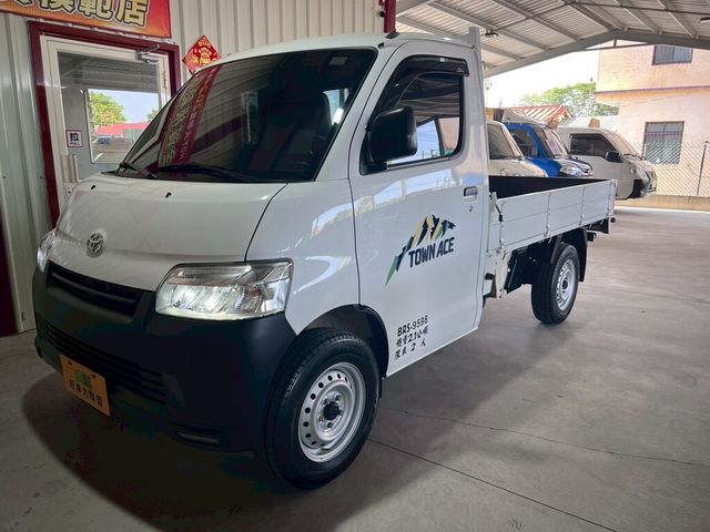 TOYOTA豐田 TOWN ACE  第1張相片