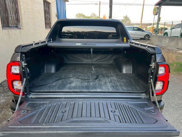 TOYOTA豐田 HILUX  第9張相片